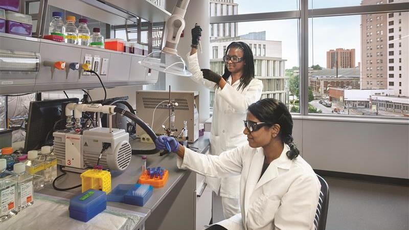 Drexel BME students working in a lab