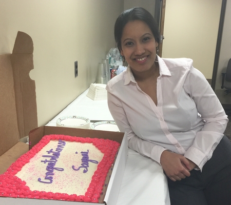 Sayani with her congratulatory cake
