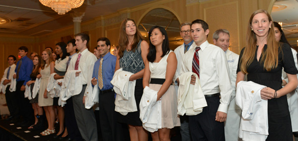 Annual White Coat Ceremony Welcomes New Medical Students to Drexel