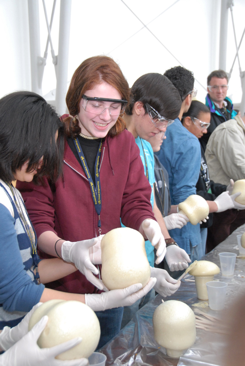 High School Students to Learn How to Create Nitrogen Ice Cream, Hard Foam and Slime During Drexel Engineers Week