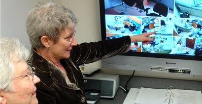 Monitoring screens