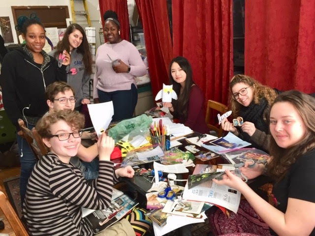 Students volunteer at ArtSphere