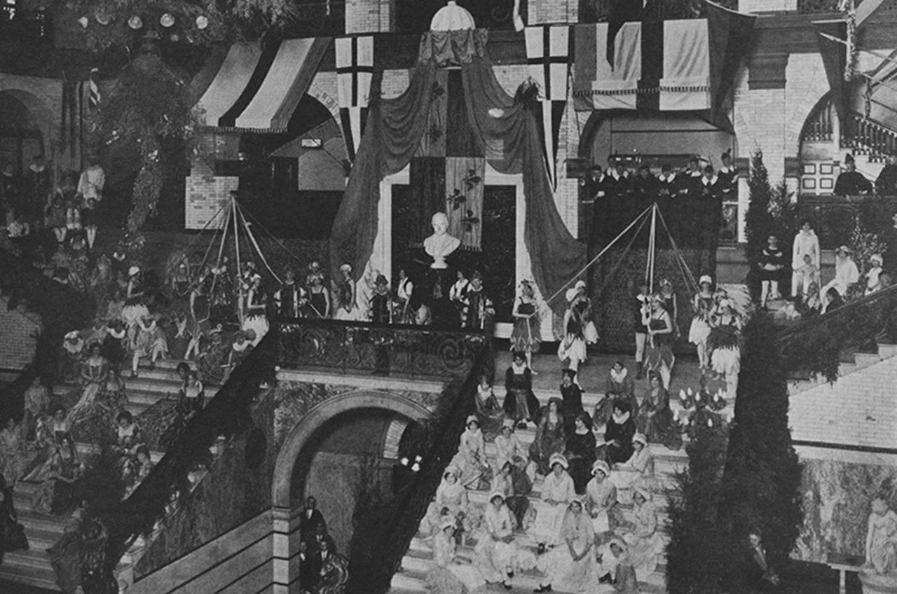 Spring Festival in the Great Court