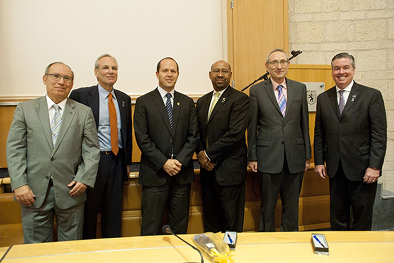 Leaders at Agreement Signing
