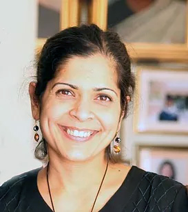 Simi Hoque