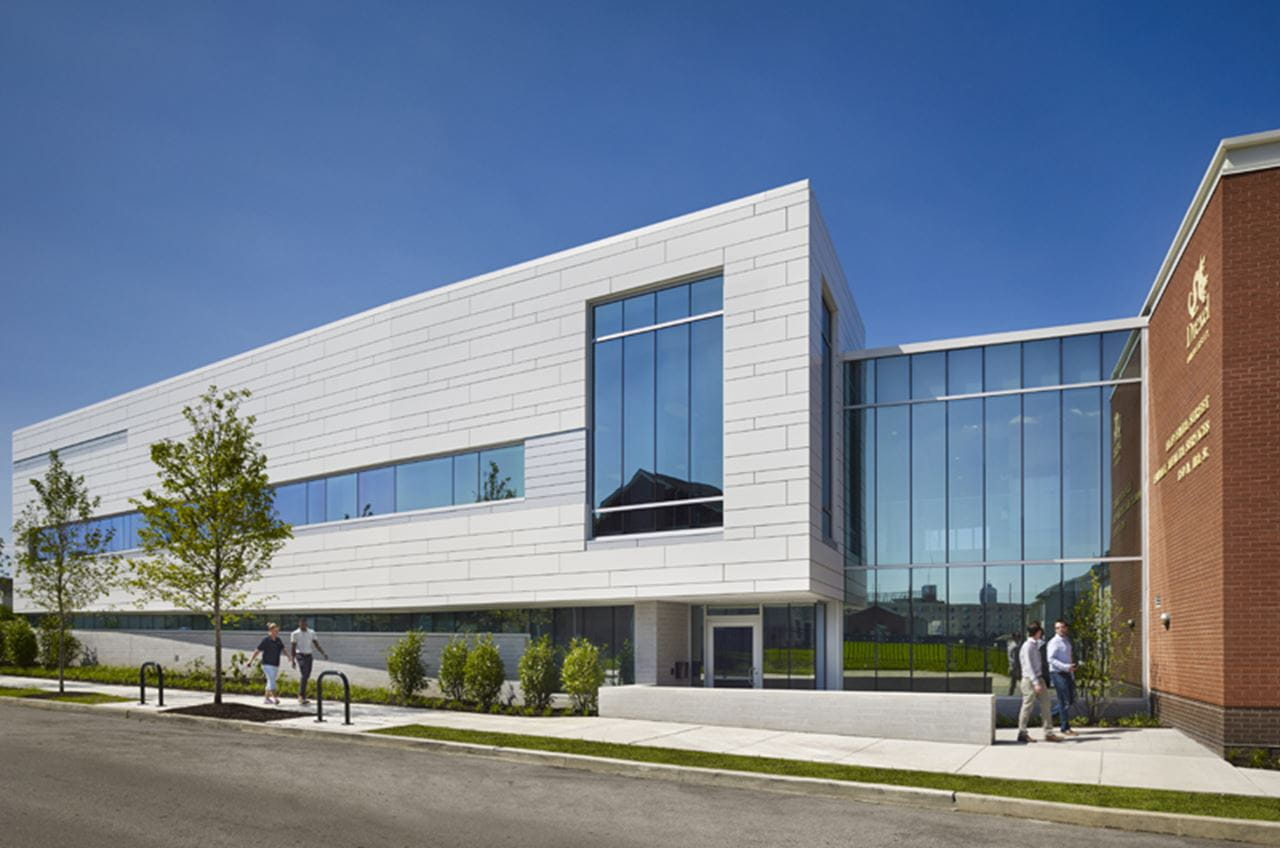 The new wing of the Stephen and Sandra Sheller 11th Street Family Health Services Center. Photo credit: Halkin/Mason Photography.