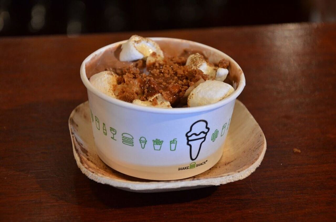 The finished "Banana Boathouse Row" concrete created by Dana Bloom.