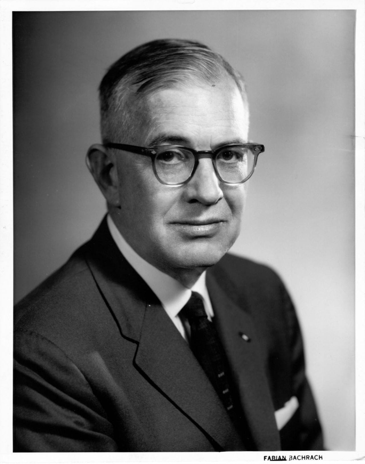 Brig. Gen. George Lincoln, the University's 1972 commencement speaker. Credit Fabian Bachrach directly under reproduction.