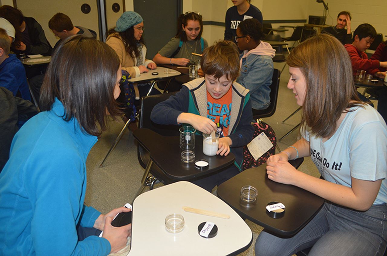 Making lotion potions in a workshop run by Drexel’s section of the Society of Women Engineers (SWE) at Philly Materials Day 2018.