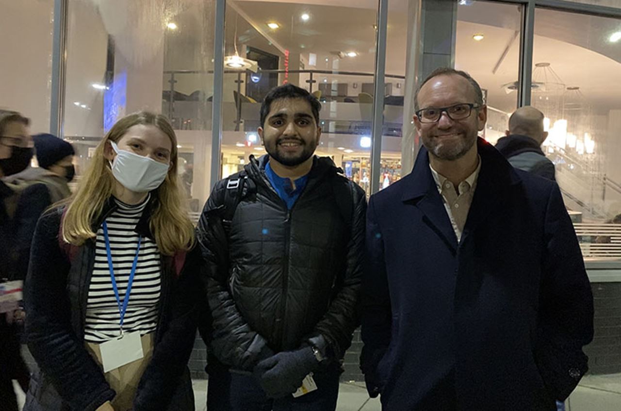 From left to right: Sarah Wetzel, Atharva Bhagwat and UNFCCC High-Level Champion of Chile Gonzalo Muñoz. Photo courtesy Atharva Bhagwat.