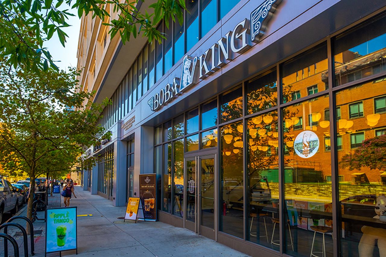 The exterior of Boba King at 32nd and Chestnut streets  in September 2021. Photo credit: Jeff Fusco.
