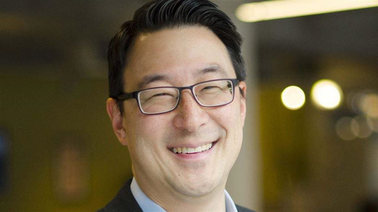 Portrait photo of Youngmoo Kim