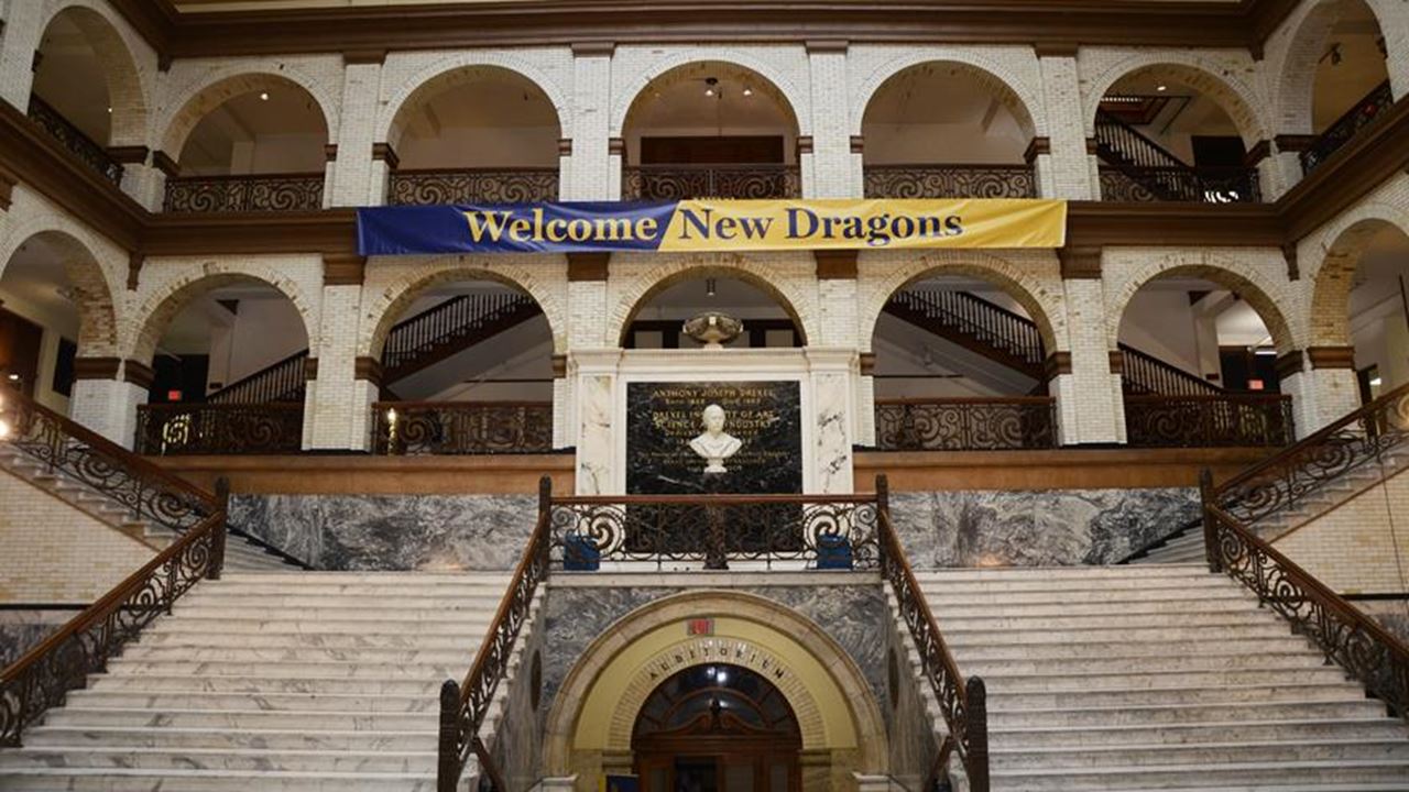 Welcome New Dragons banner in Main Building's Great Court