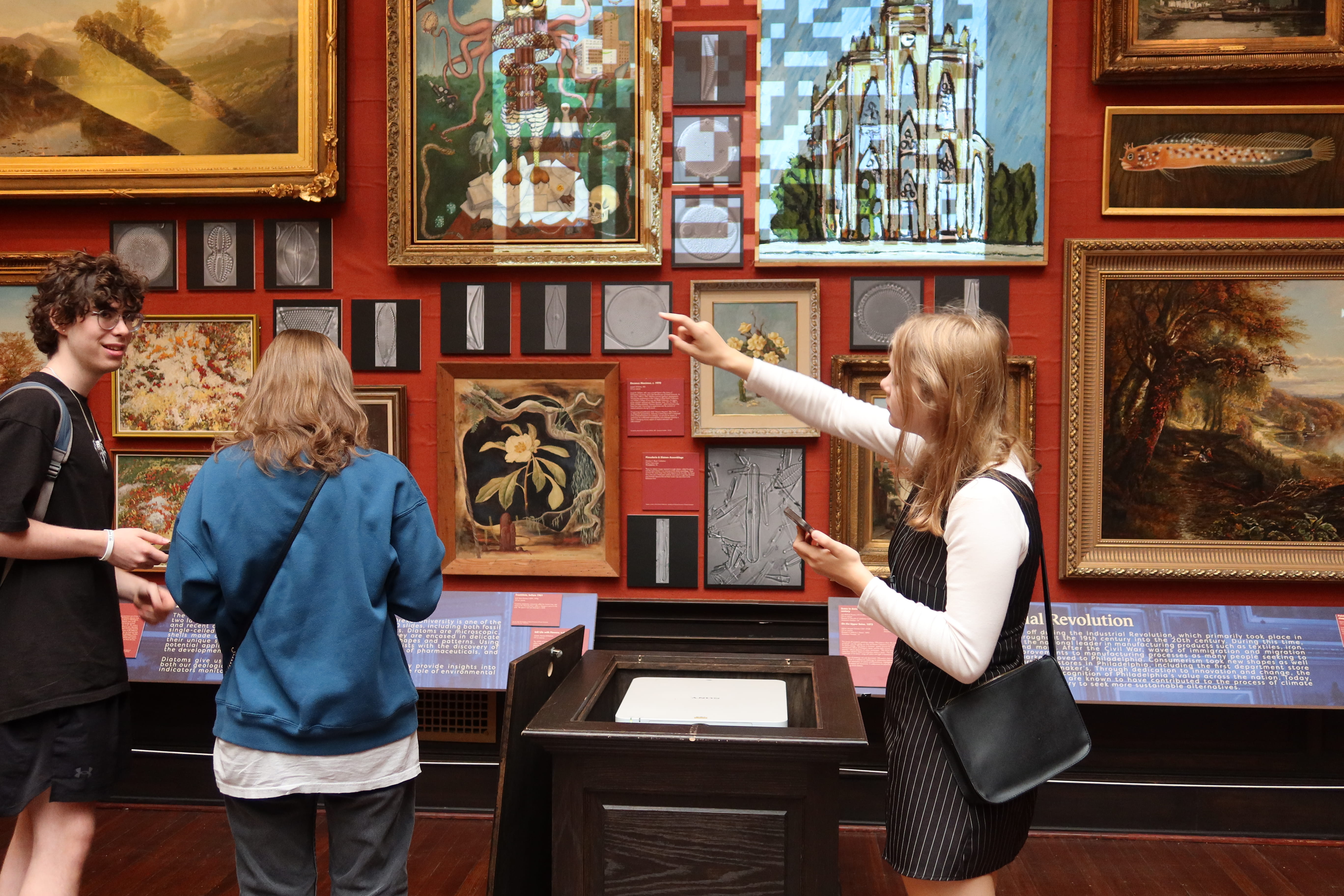 Students count diatoms