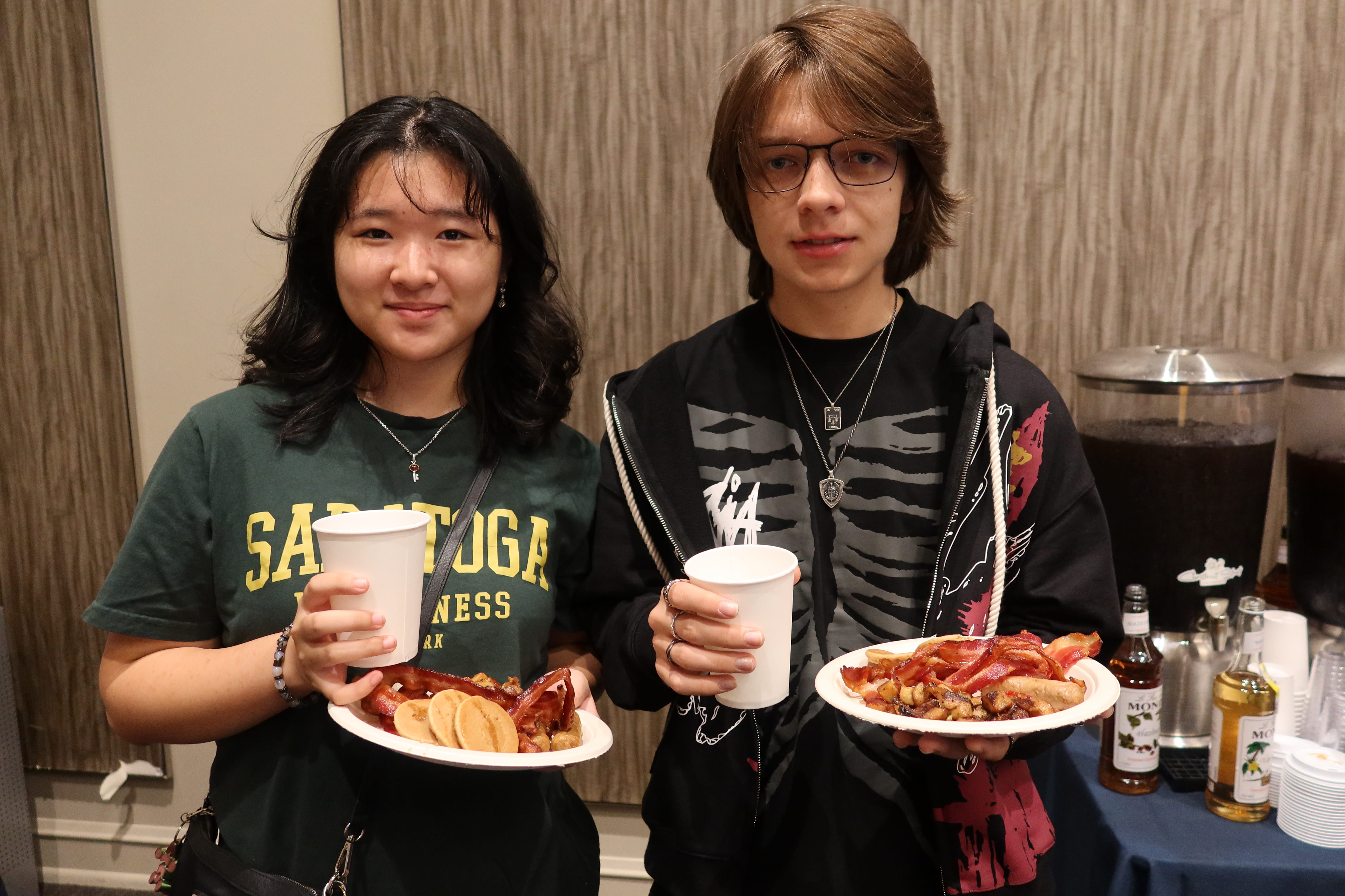 CoAS students get breakfast at orientation