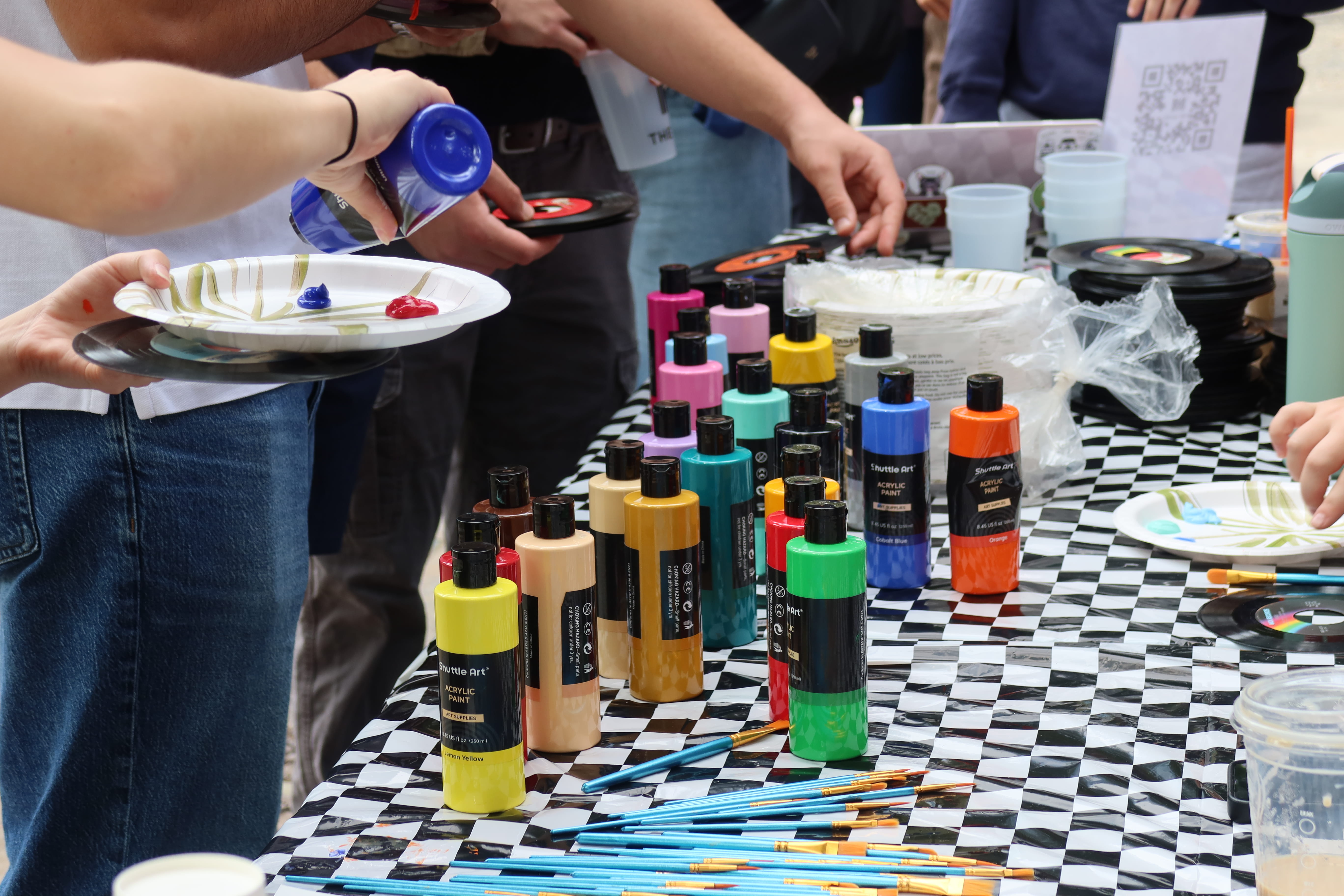 Students get paint for vinyls