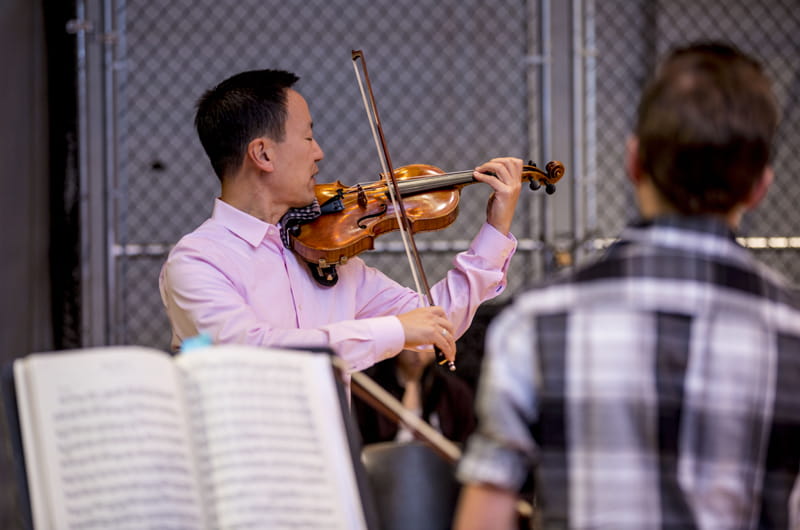 David Kim taught a master class for selected students from the Drexel University Orchestra in preparation for a concert on Nov. 23. Photo credit: C. Shan Cerrone.