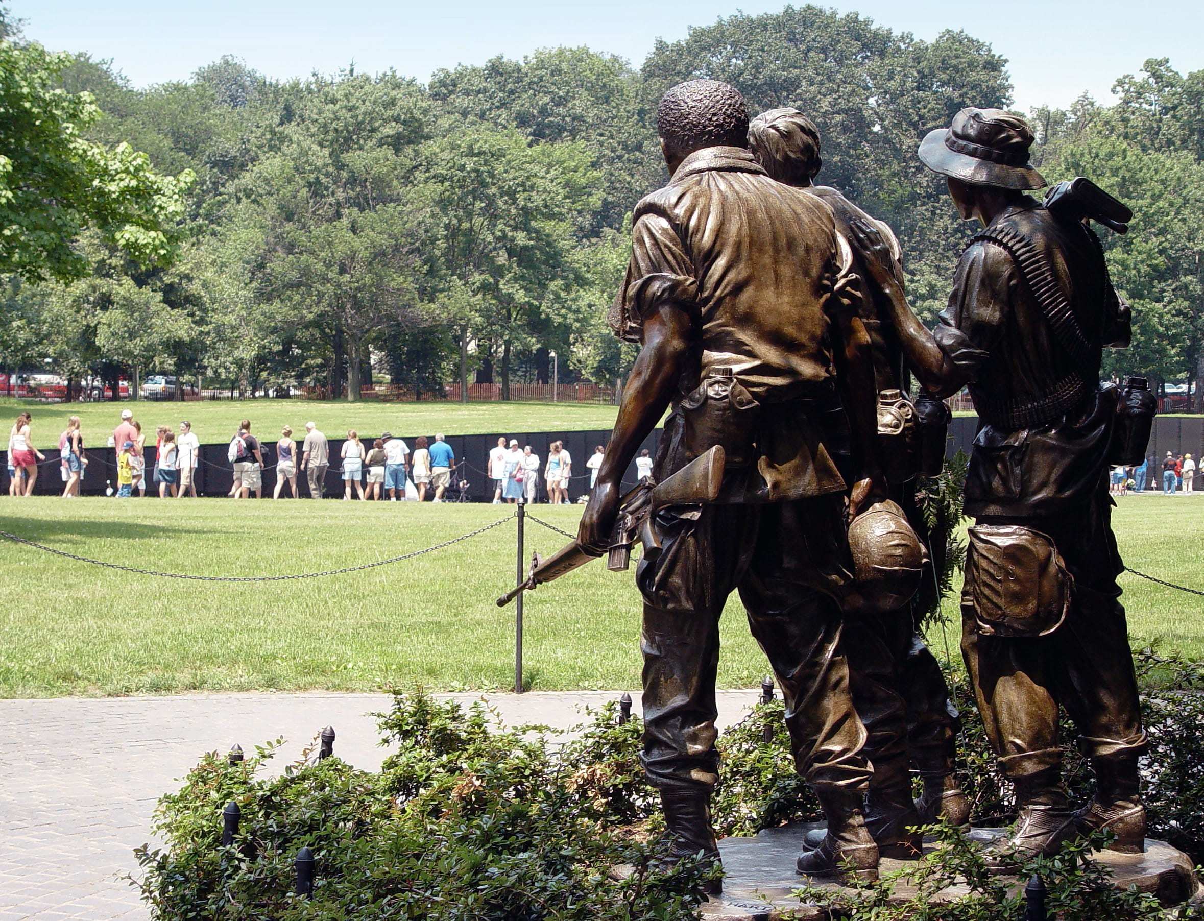Vietnam Veterans Memorial. Photo courtesy: https://www.flickr.com/photos/snoshuu/368444407/