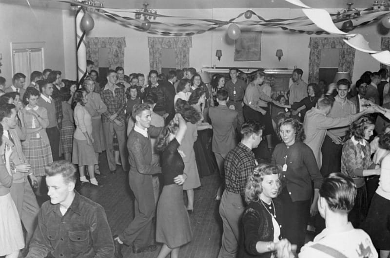 Students dancing inside the Drexel Lodge in 1948. Photo courtesy University Archives.