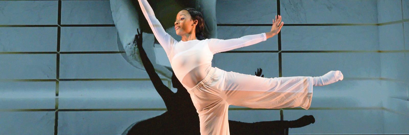 Image of Drexel student dancer.