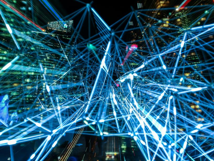 Digital network of lasers