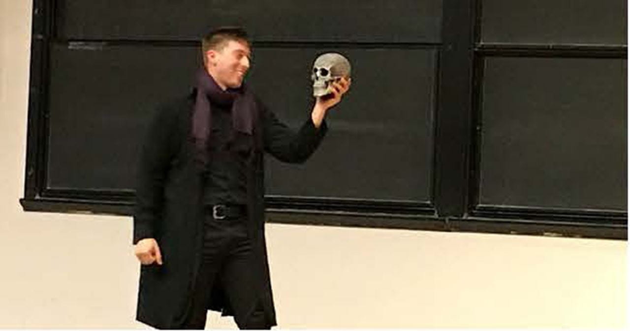 performing hamlet