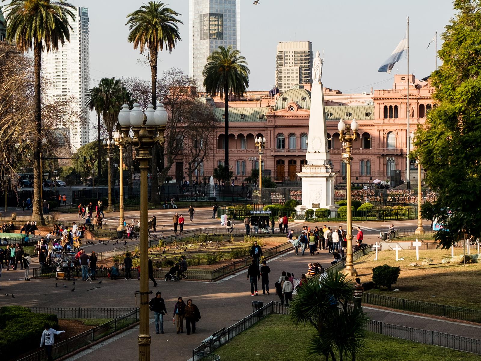 Panoramic view Plaza de Mayo, in the background Casa Rosada - Buenos Aires, Argentina