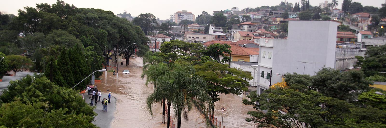 Sao Paolo flooding in a neighborhood