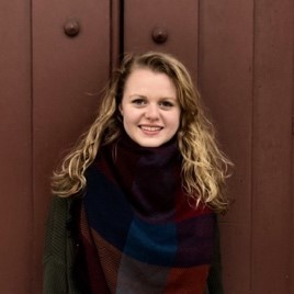 Headshot of Hannah Murphy