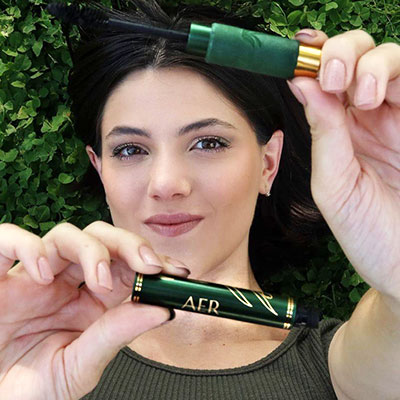 Recent alum Paige DeAngelo, communication ’23, has launched Aer Cosmetics, a green ‘causemetics’ brand she developed from the ground up at Drexel.
