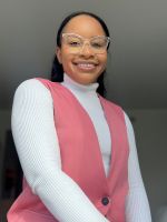 Gabrielle Mollineau headshot