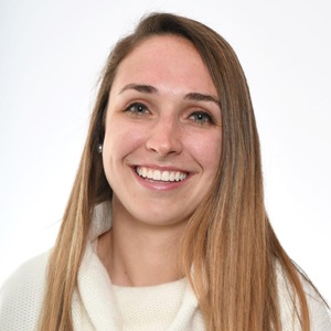 Theresa Soya headshot