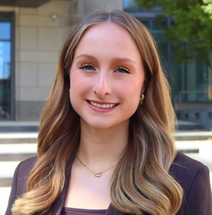 Christina Rawa headshot