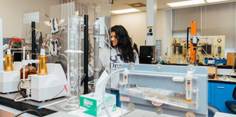 Student working in engineering lab