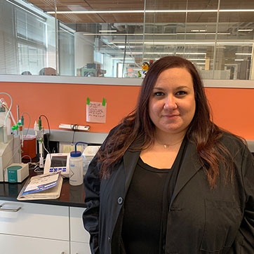 Laura Fusco in the lab