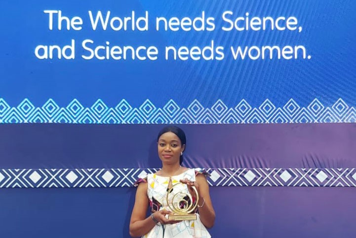 Maty Ndiaye with her L'Oreal UNESCO award