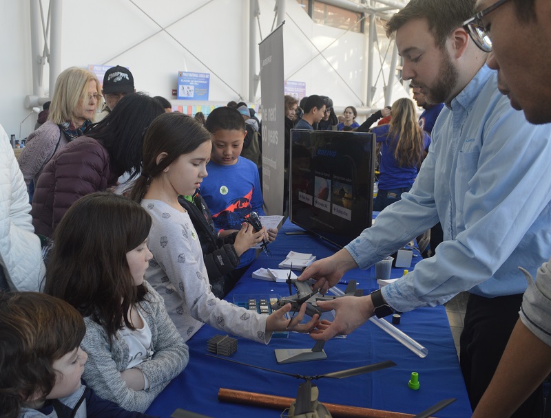 Philly Materials Day 2018 Sponsor Boeing engages participants in hand-on demonstrations