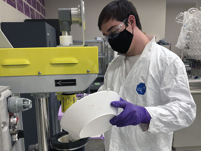Student working in engineering lab