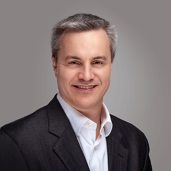 headshot of Ian McCallum