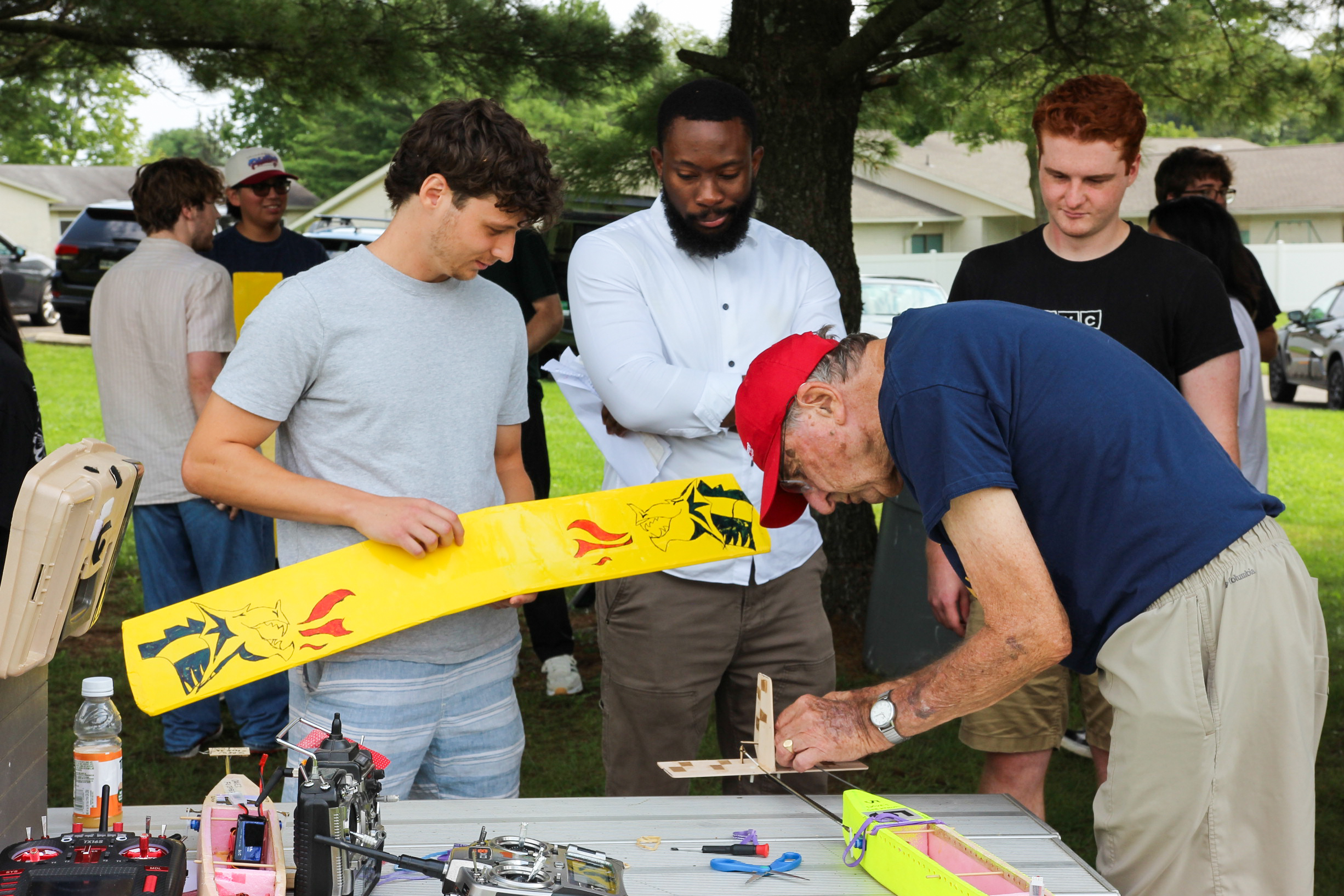 Engineering Elective Lets Students See What Flies image