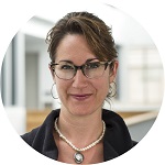 Melina Uncapher headshot