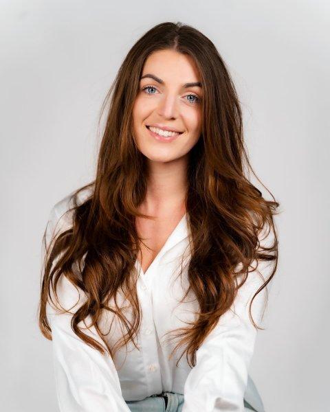 Allora Atiyeh Headshot