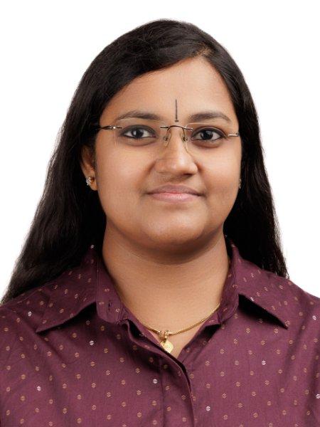 Sneha Shashidharan Headshot