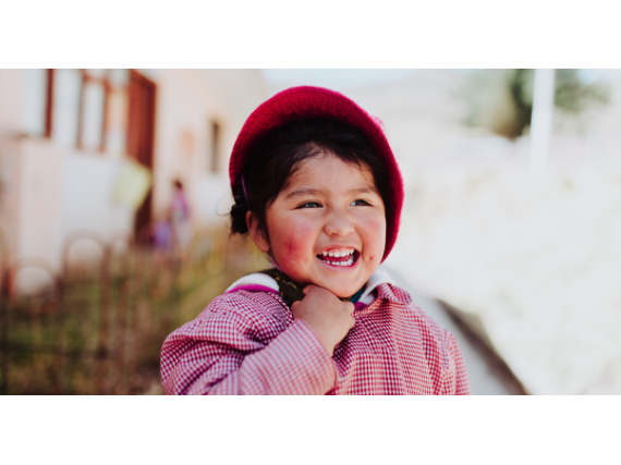 smiling children in Peru
