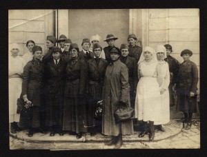 Members of American Women's Hospitals (AWH) leaving for Europe. Photo courtesy of The Legacy Center, Drexel University College of Medicine.