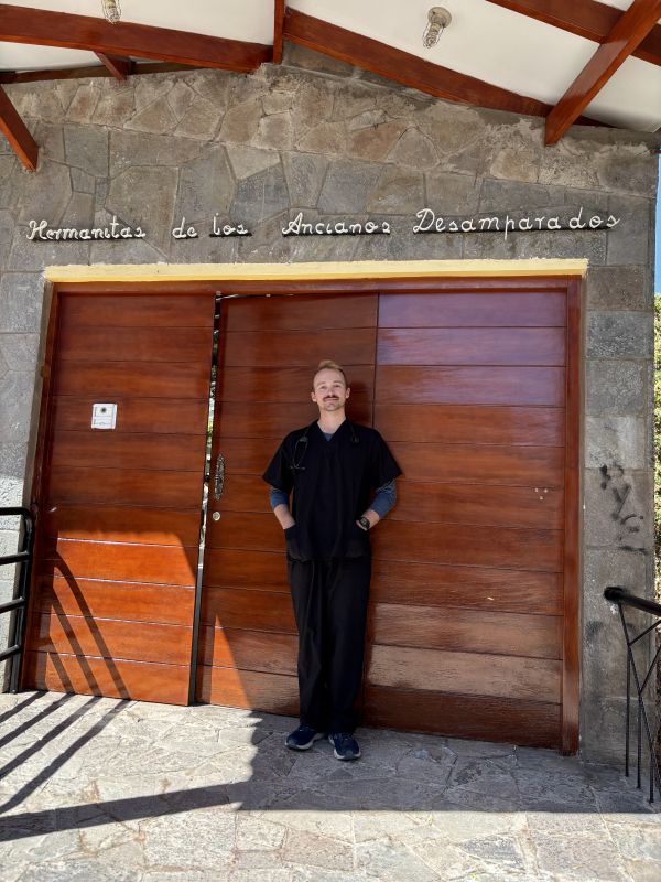 MD student Nicholas Lehman during a global health experience in Peru with Maximo Nivel