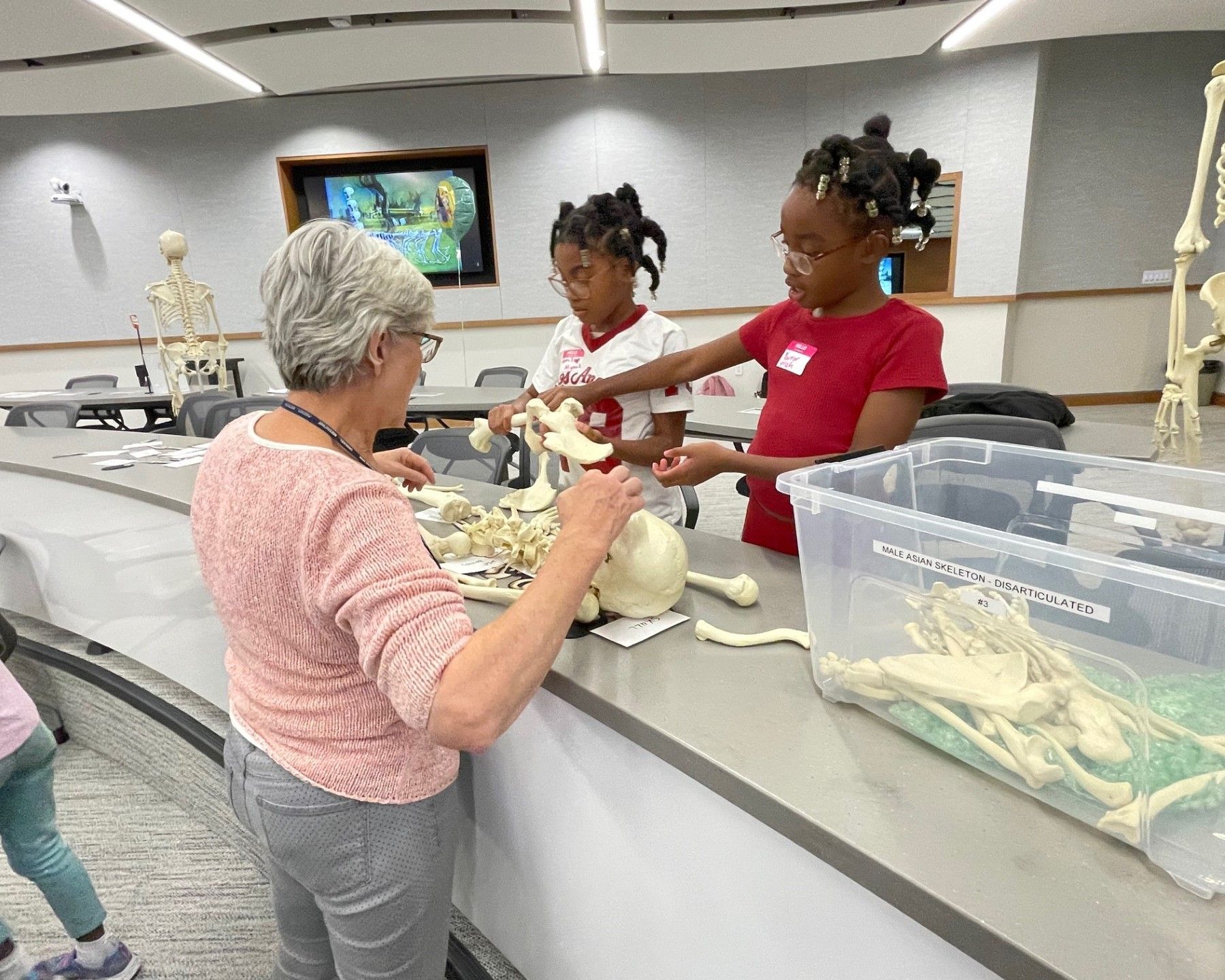 College of Medicine students at Reading Science Center