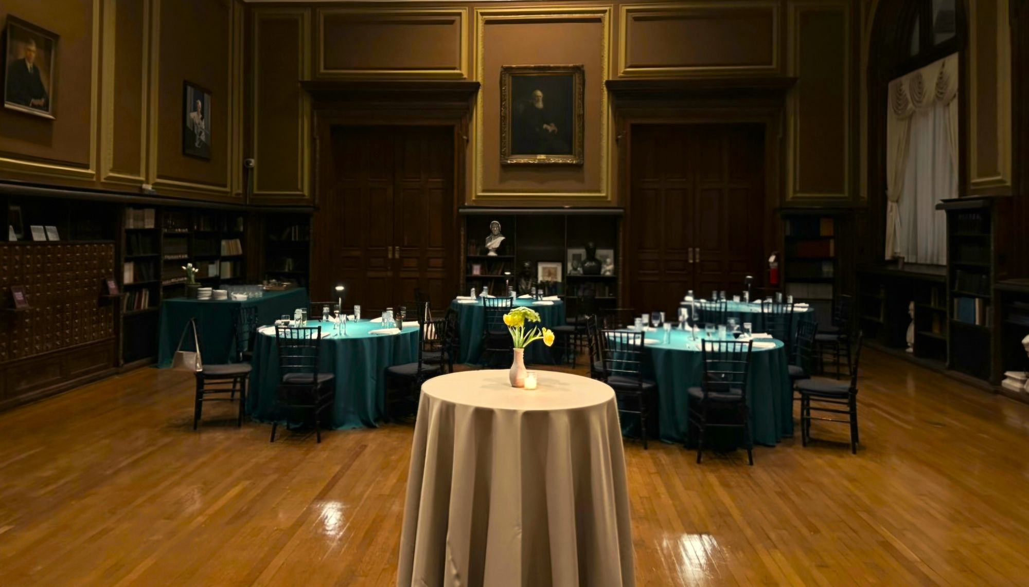 Midwinter at the Mutter