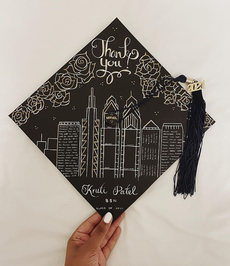 A design of Philly's skyline on a commencement cap.