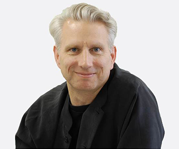 Robert Hutchinson headshot